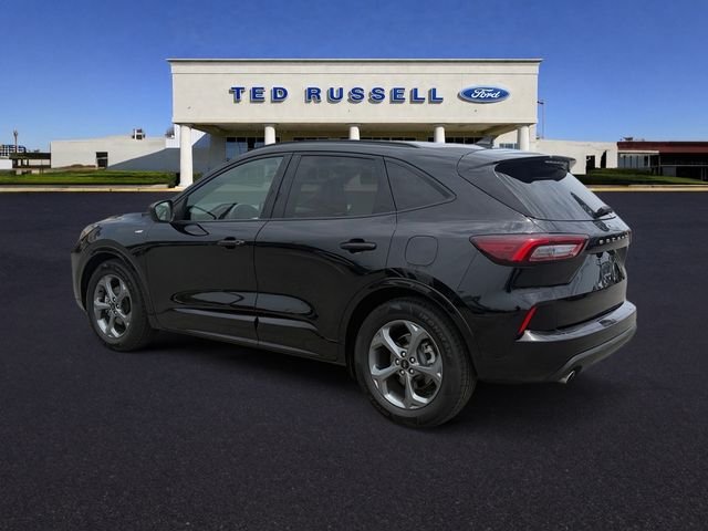 Used 2024 Black Metallic Ford ST-Line image 7
