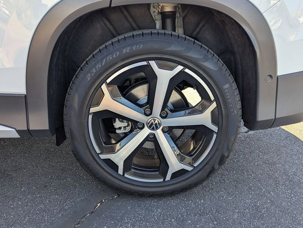 New 2026 White/off-white Volkswagen 2.0T SE image 22
