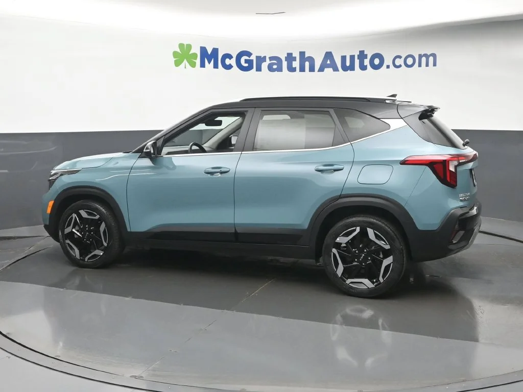 Certified Used 2024 Blue Kia SX image 22