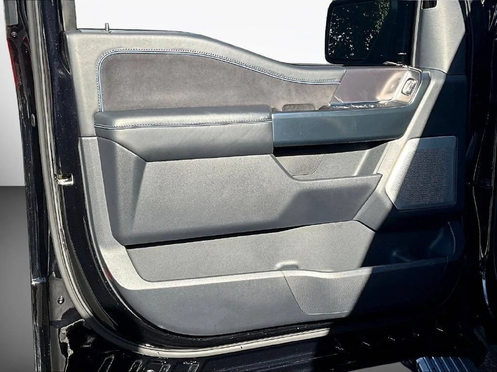 Used 2024 Black Metallic Ford Platinum image 23