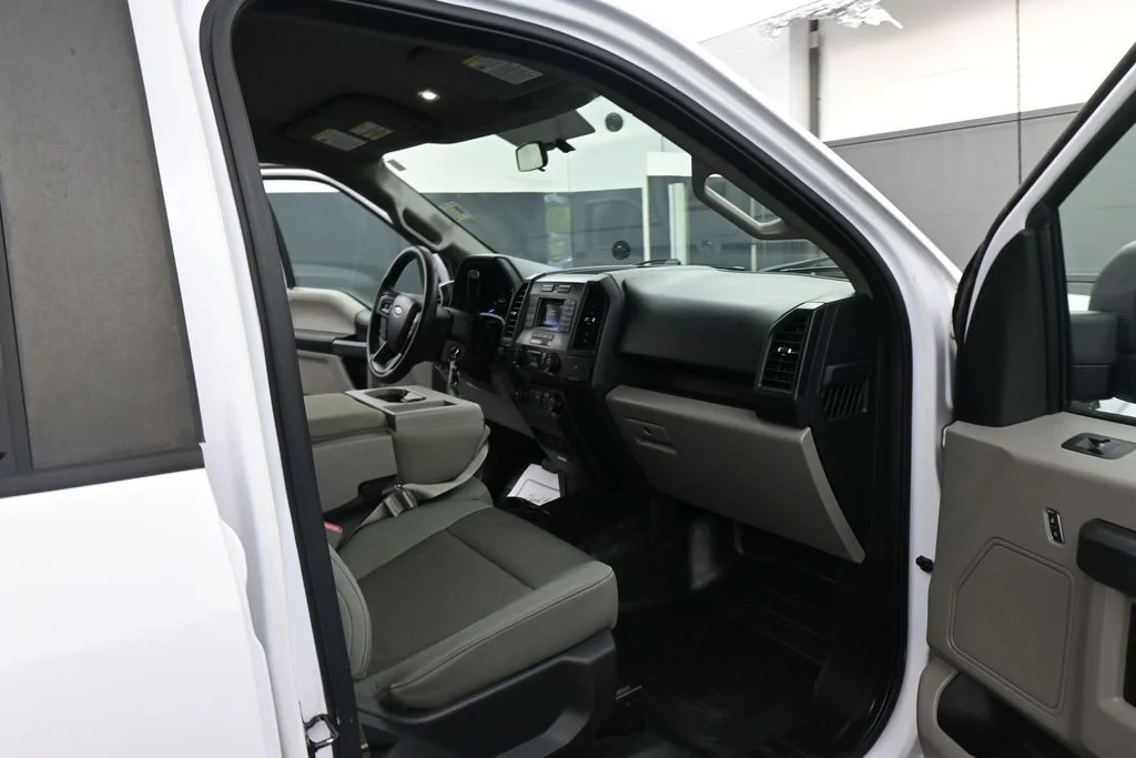 Used 2017 White Ford XL image 43