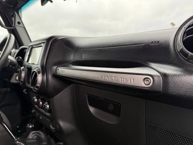 Used 2017 Black Clearcoat Jeep Sport image 15