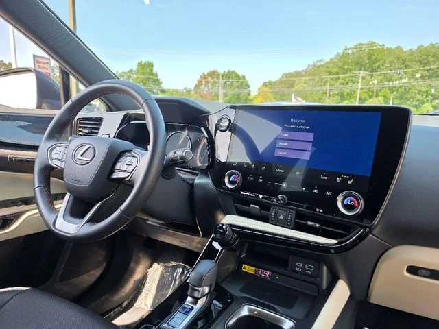 Used 2024 Green Lexus 350 Premium image 13