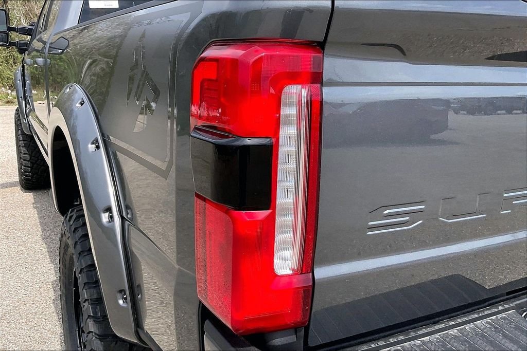 New 2026 Ford Super Duty F-250 Lariat 4D Crew Cab