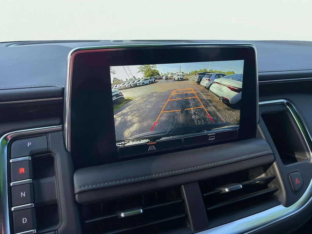 Used 2022 Onyx Black GMC SLE image 10