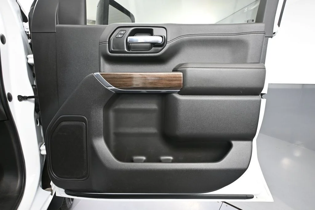 Used 2022  Chevrolet LT image 47
