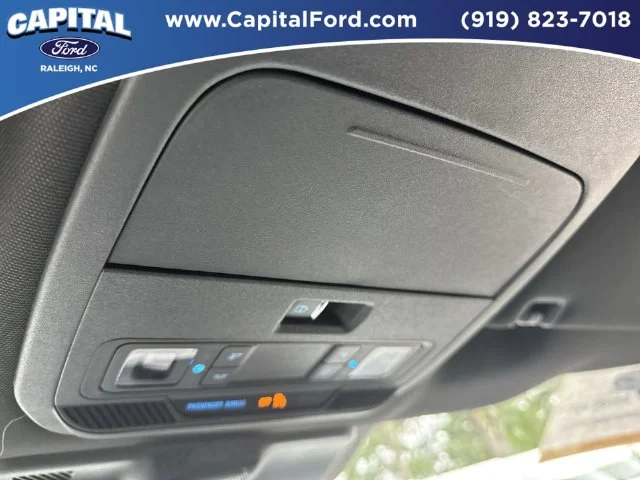 Used 2023 White Ford XLT image 32