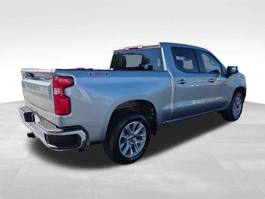 Used 2023 Gray Chevrolet LT image 5