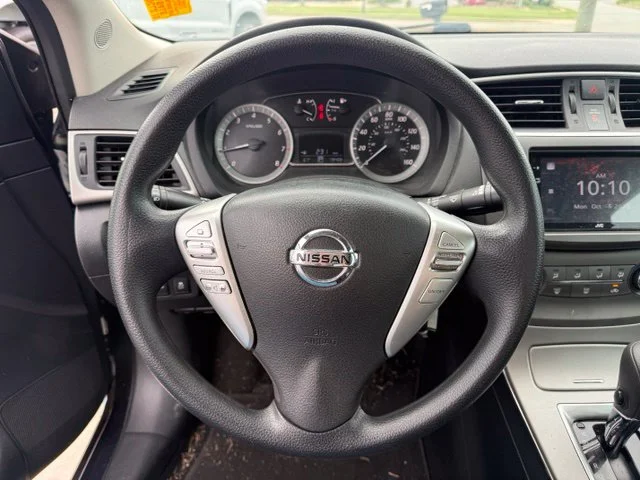 Used 2014 Blue Nissan SV image 12