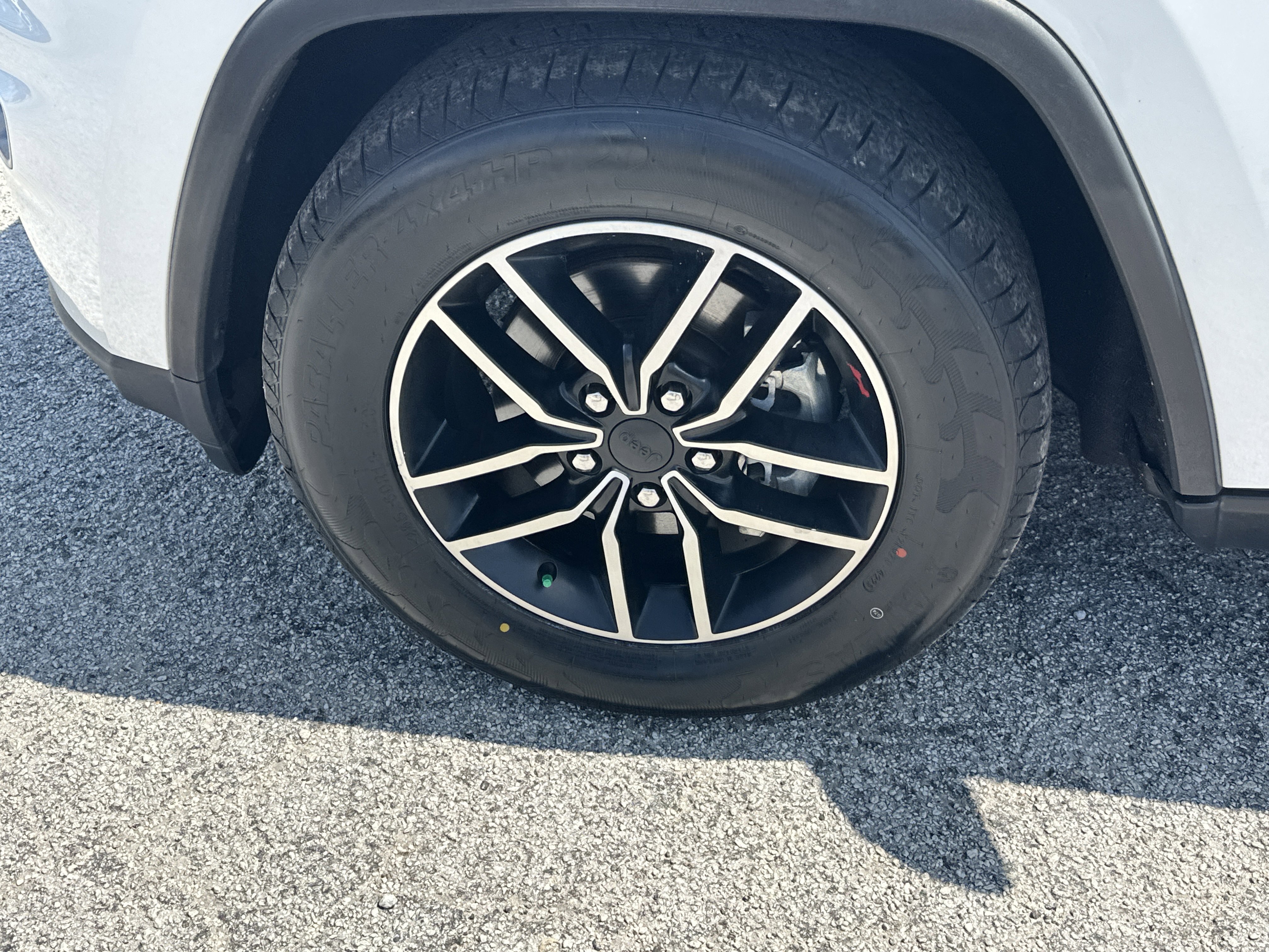 Used 2020 Bright White Clearcoat Jeep Trailhawk image 12