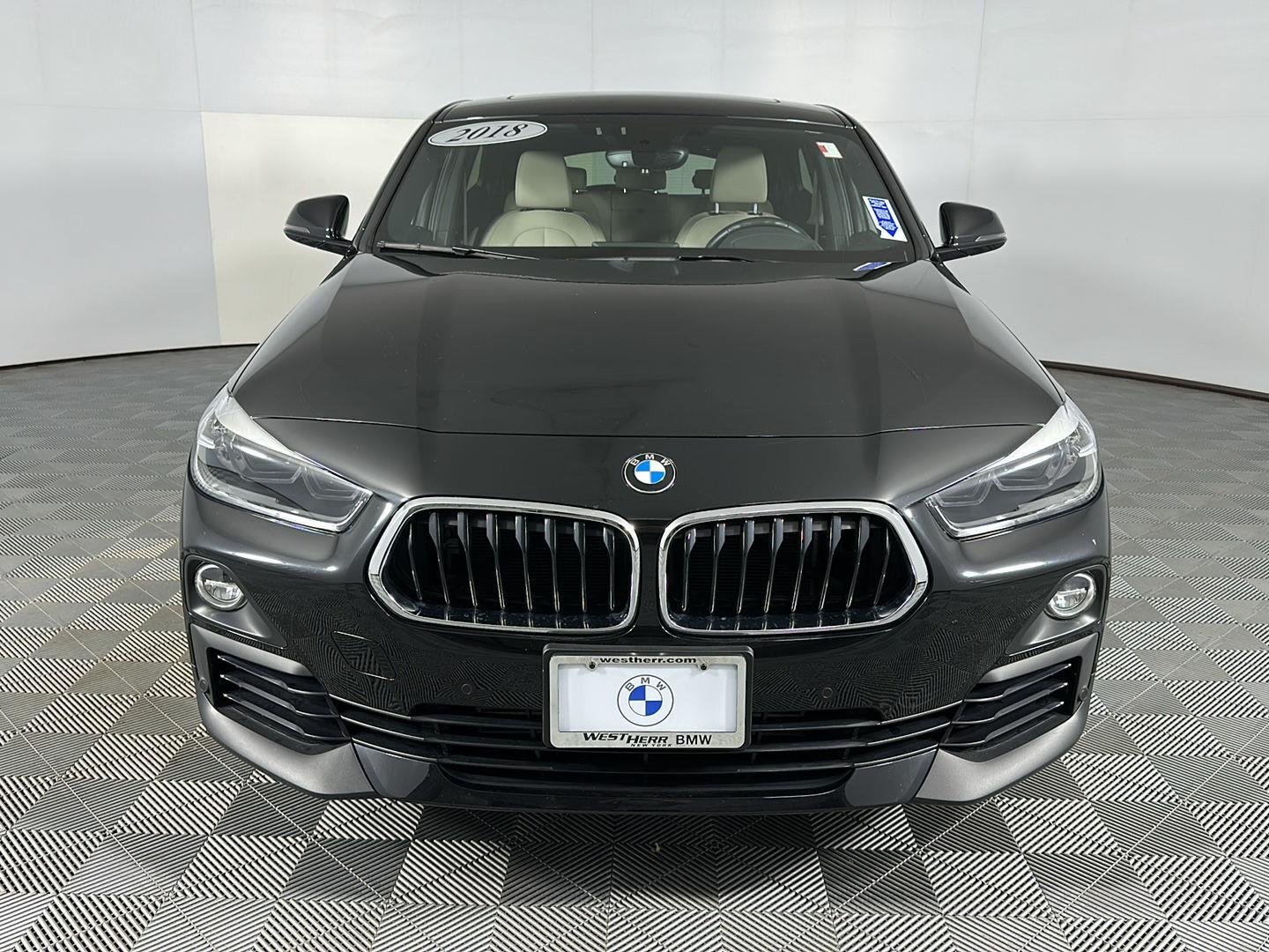 Used 2018 Black Sapphire Metallic BMW xDrive28i image 4