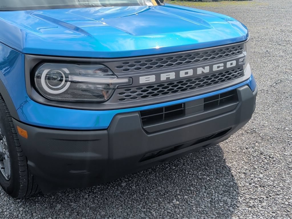 Used 2025 Blue Metallic Ford Big Bend image 11
