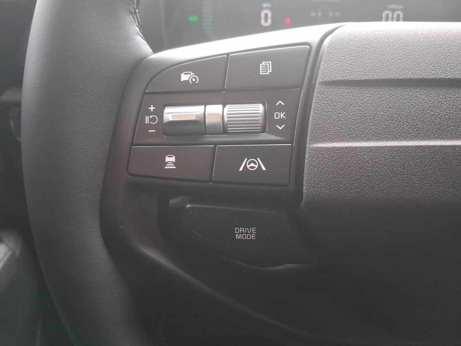New 2026 White Kia EX image 12