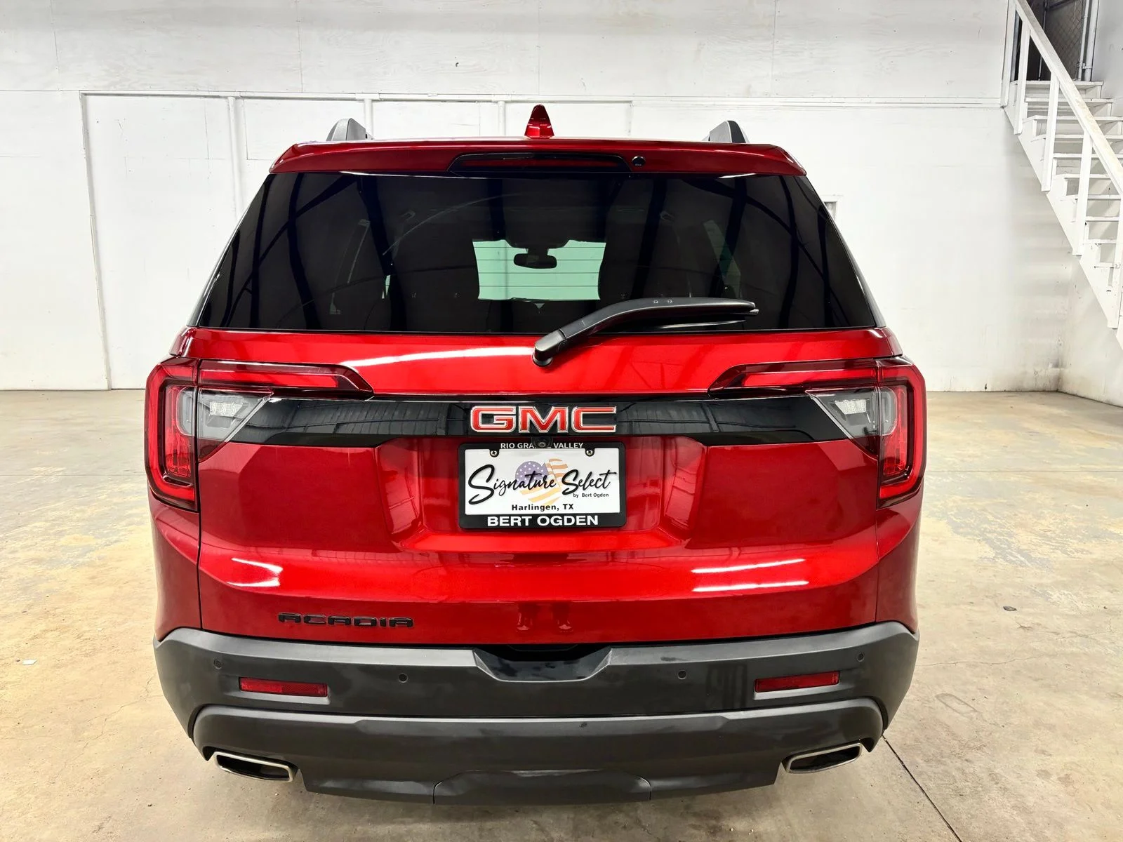 Used 2023 Red GMC SLT image 6