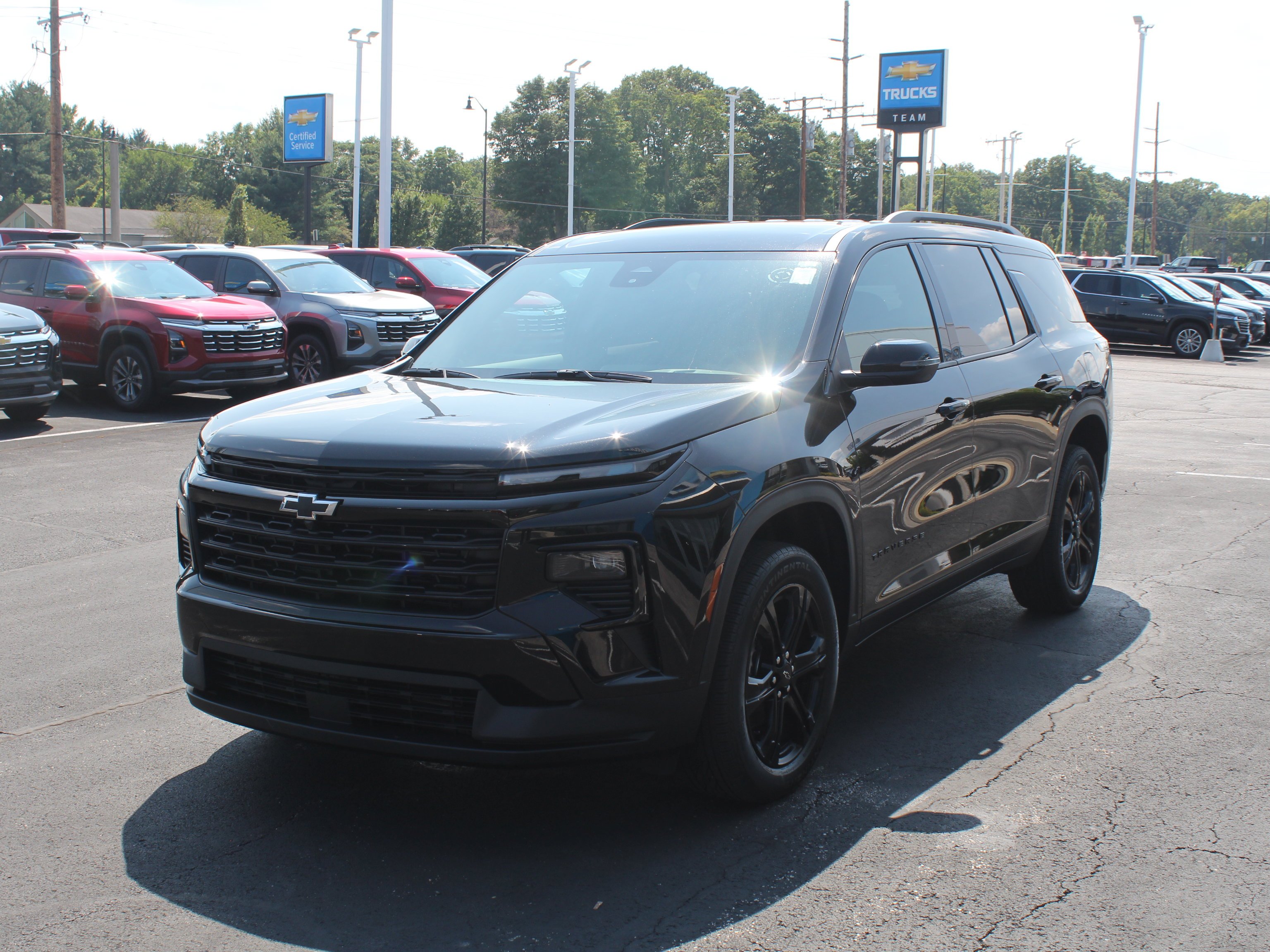2027 Chevrolet Traverse LT - Photo 7