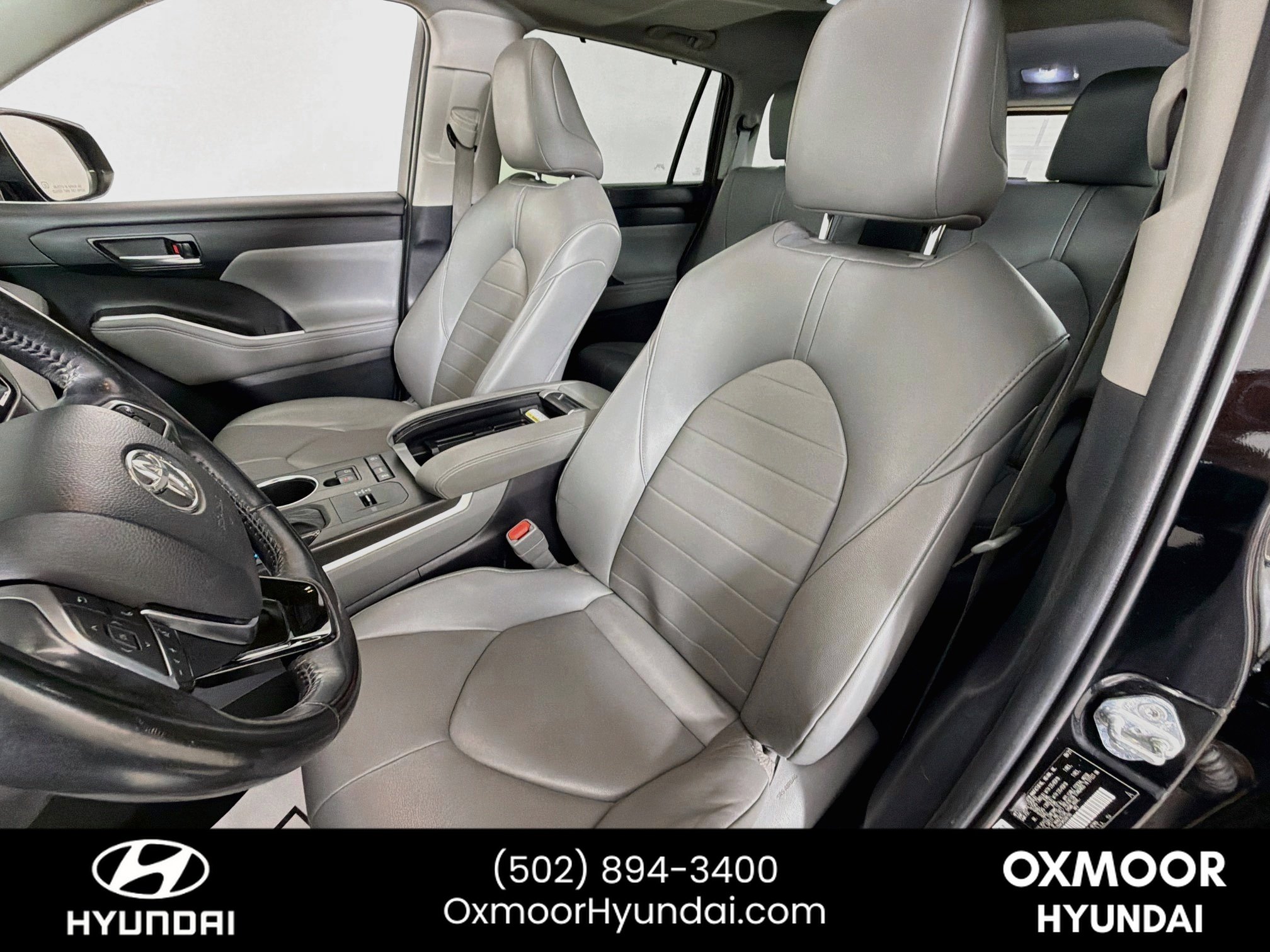 Used 2021 Midnight Black Metallic Toyota XLE image 21