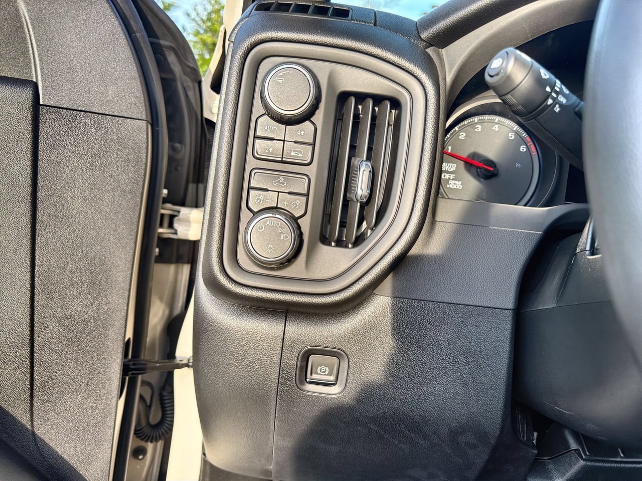 2026 Chevrolet Silverado 1500 Custom - Photo 15