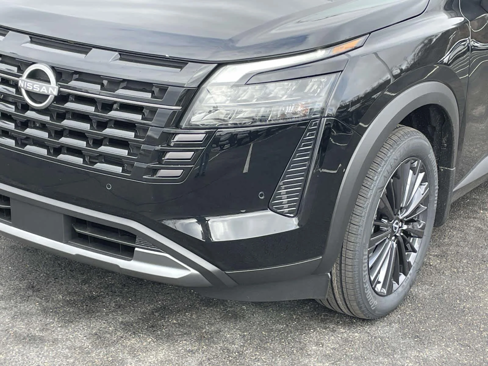 New 2026 Super Black Nissan SL image 9