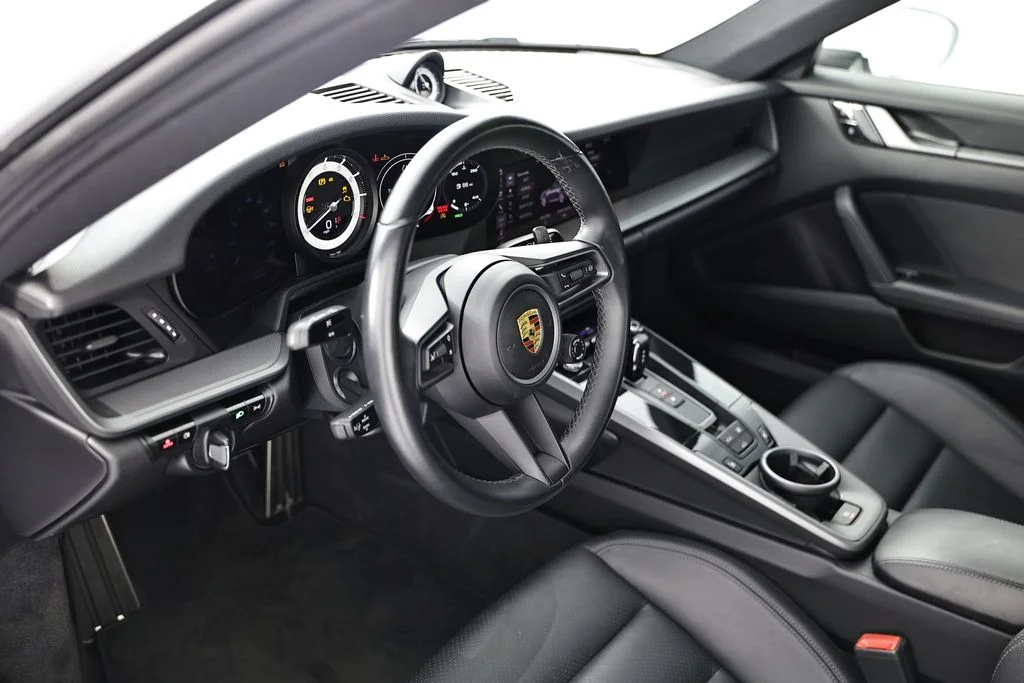 Used 2021 White Porsche Carrera image 4