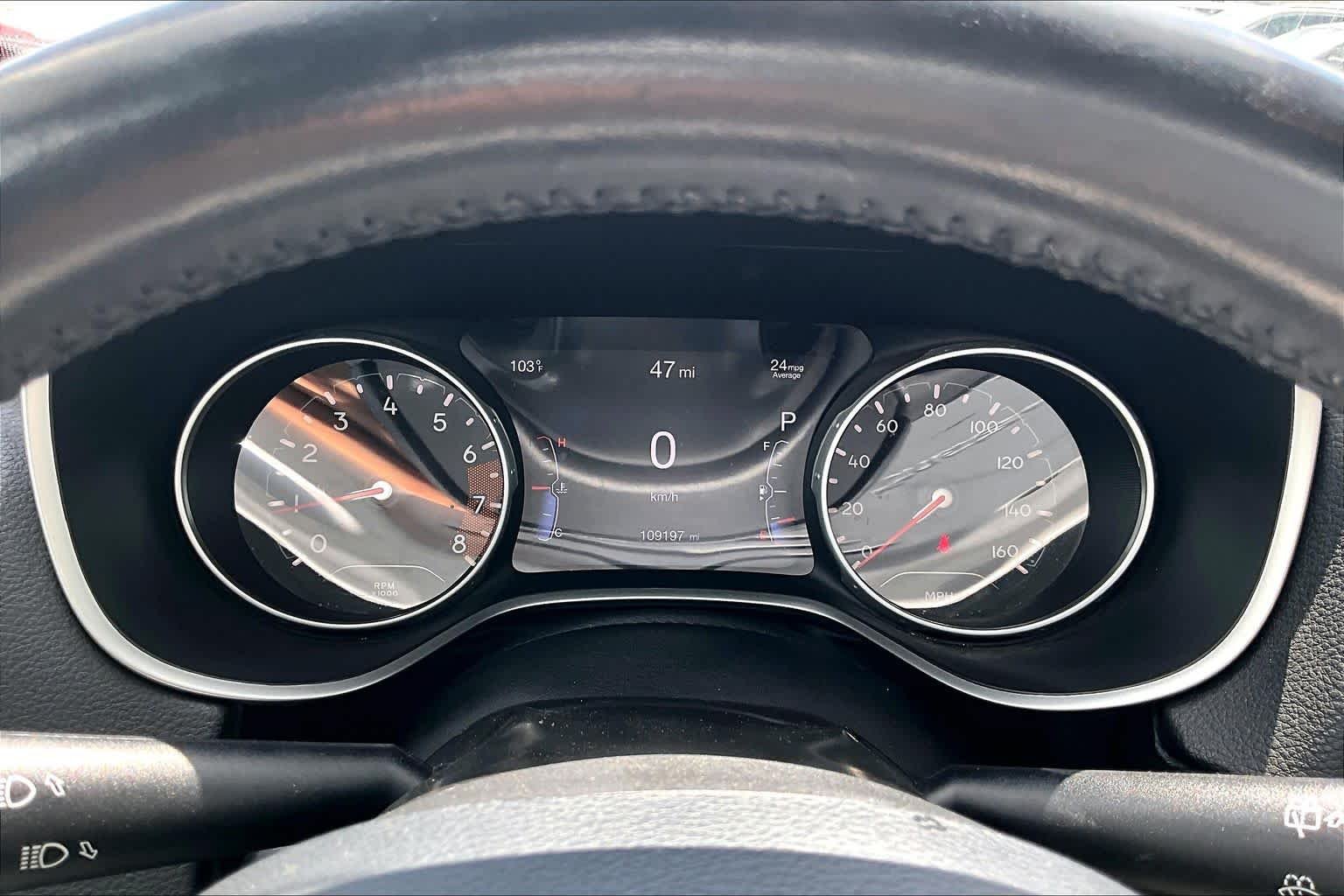Used 2019 Laser Blue Pearlcoat Jeep Altitude image 18