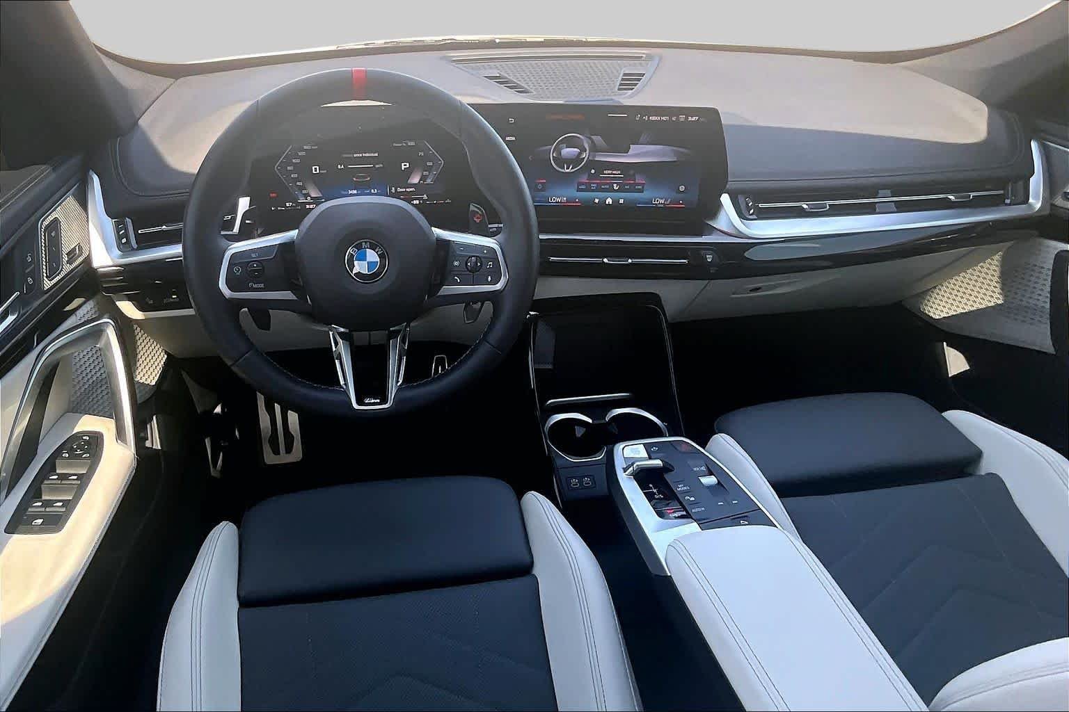 Used 2026 Black Sapphire Metallic BMW M35i image 5