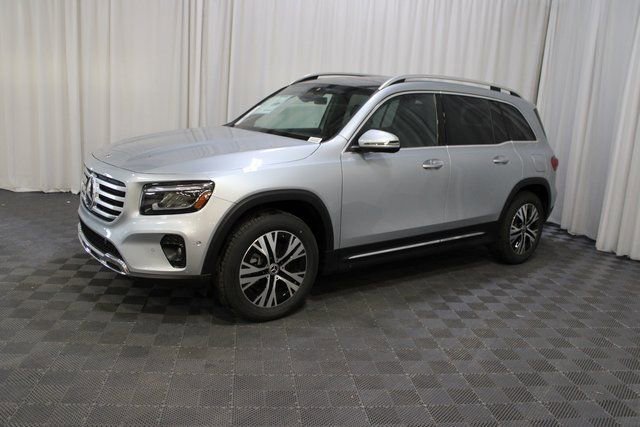 New 2026 Cirrus Silver Metallic Mercedes-Benz GLB 250 image 38