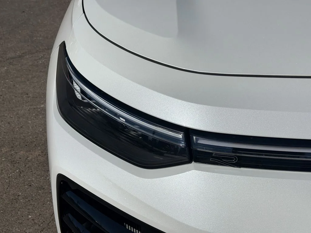 New 2026 Opal White Pearl Volkswagen 2.0T SEL R-Line Turbo image 5