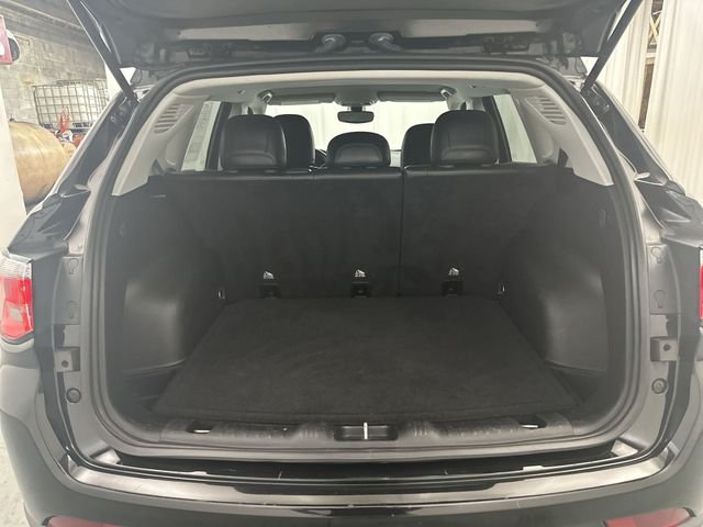 Used 2019 Black Jeep Trailhawk image 22