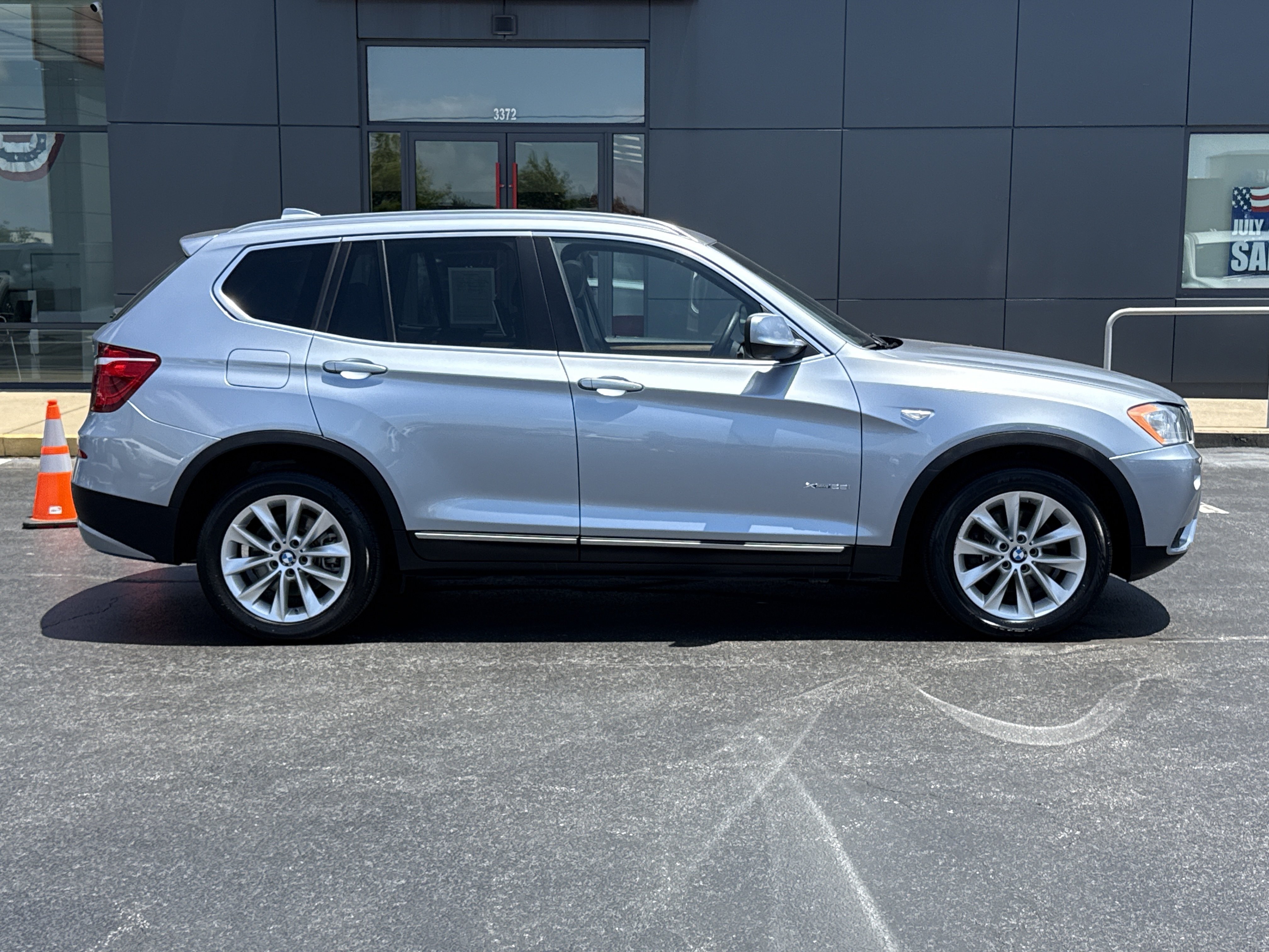 Used 2013 Blue Water Metallic BMW xDrive28i AWD image 2