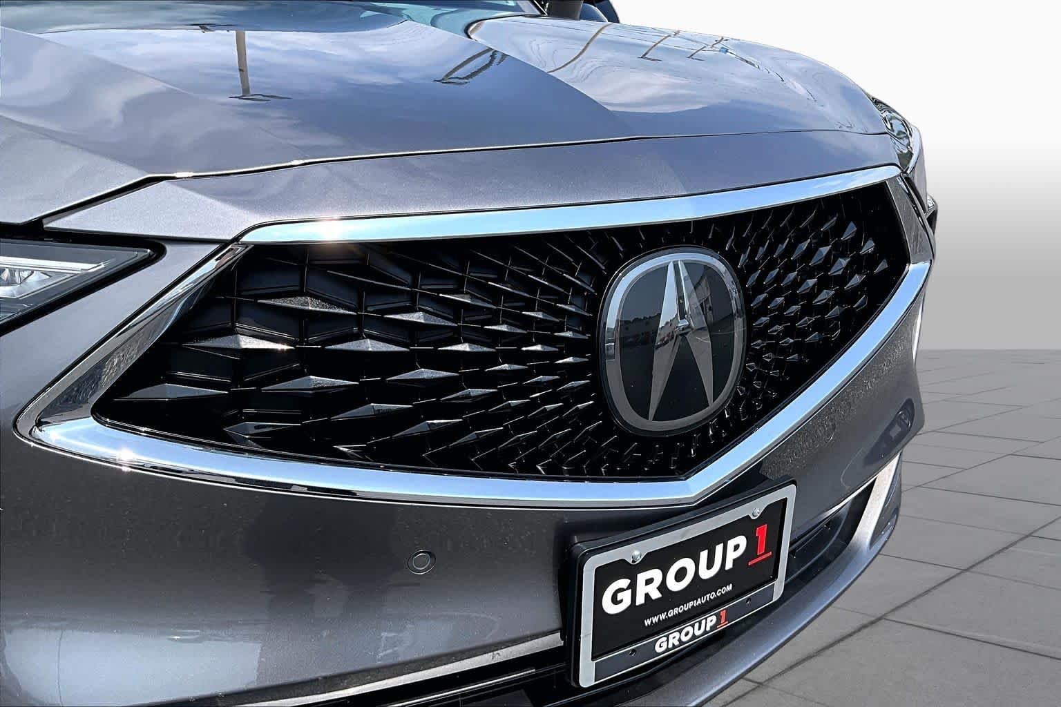 Used 2024 Liquid Carbon Metallic Acura w/Technology Package image 30