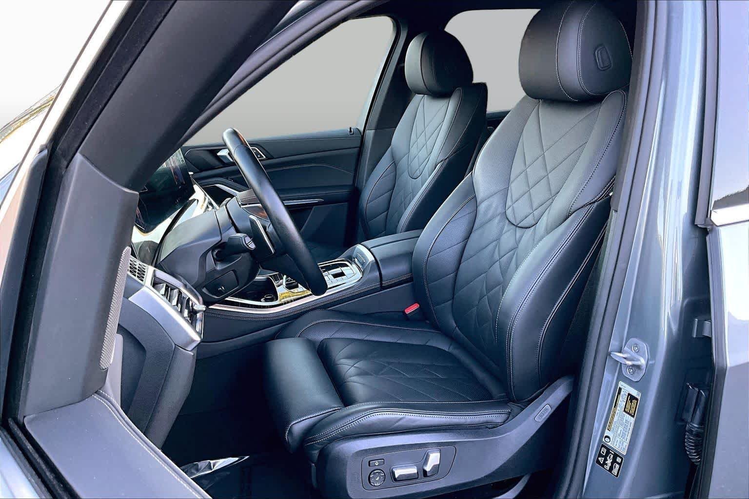 Used 2026  BMW xDrive40i image 8