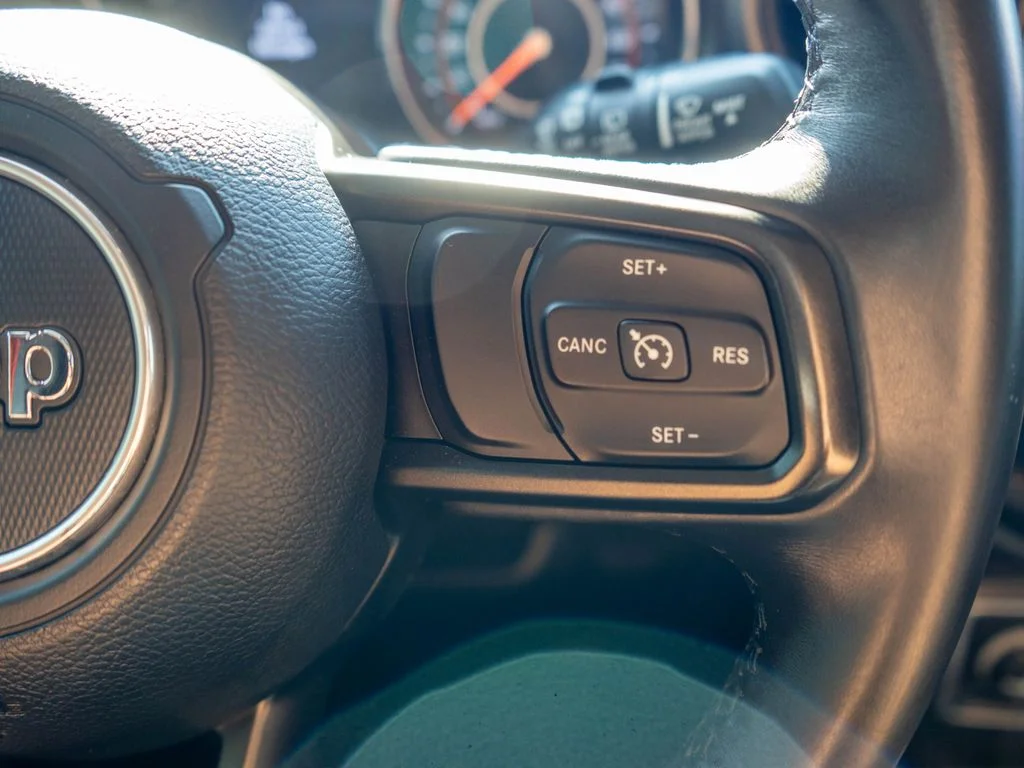 Used 2018 Orange Jeep Unlimited Sport S image 17