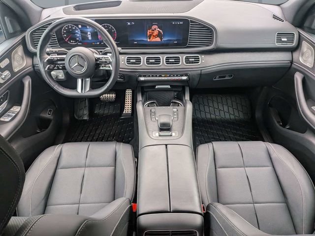 Used 2025 MANUFAKTUR Moonlight White Metallic Mercedes-Benz GLS 450 image 19