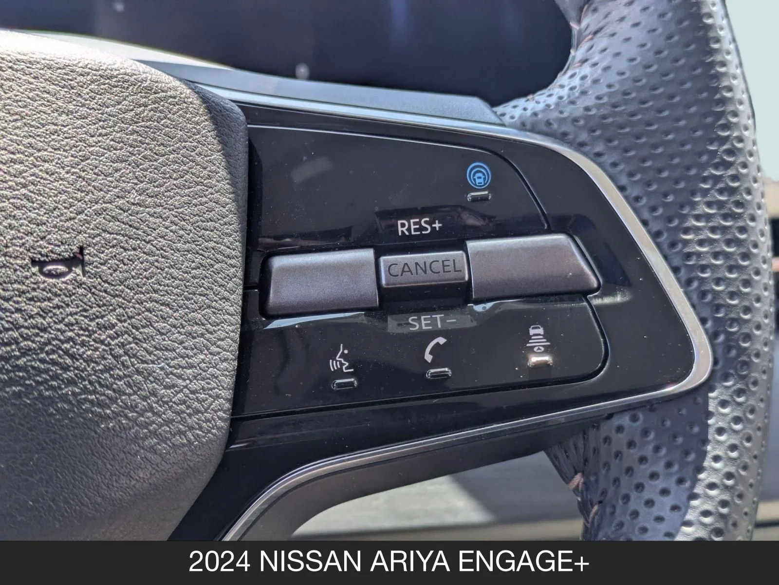 Used 2024 Black Diamond Pearl Nissan ENGAGE+ image 18