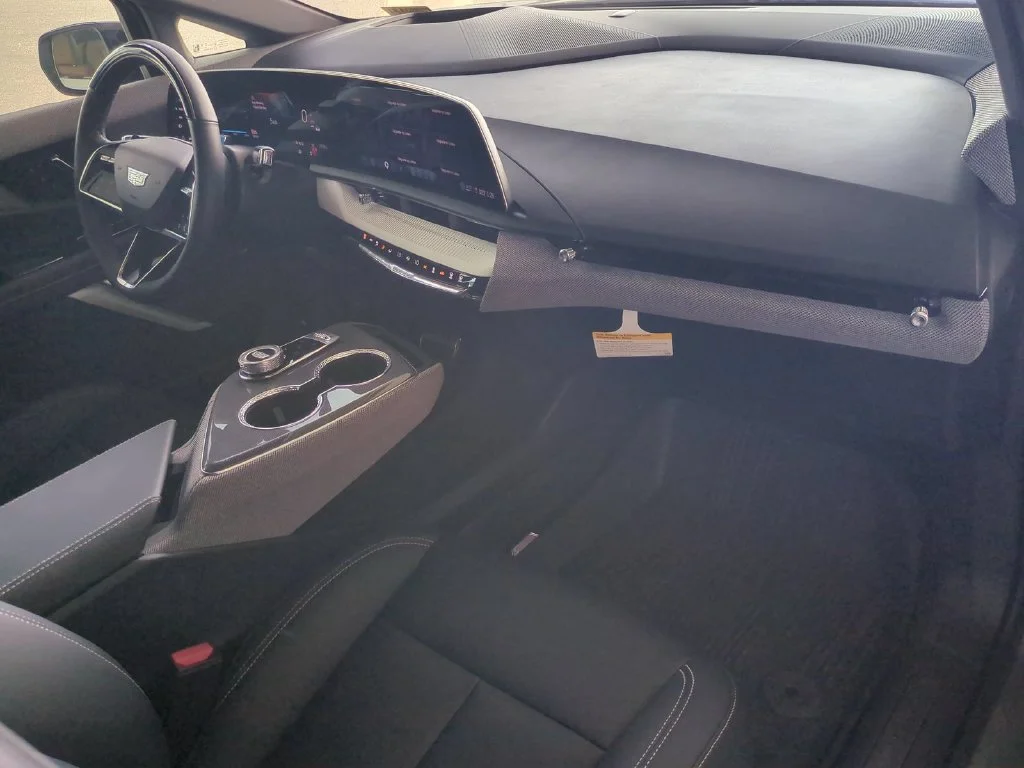 2026 Cadillac OPTIQ Premium Sport - Photo 36