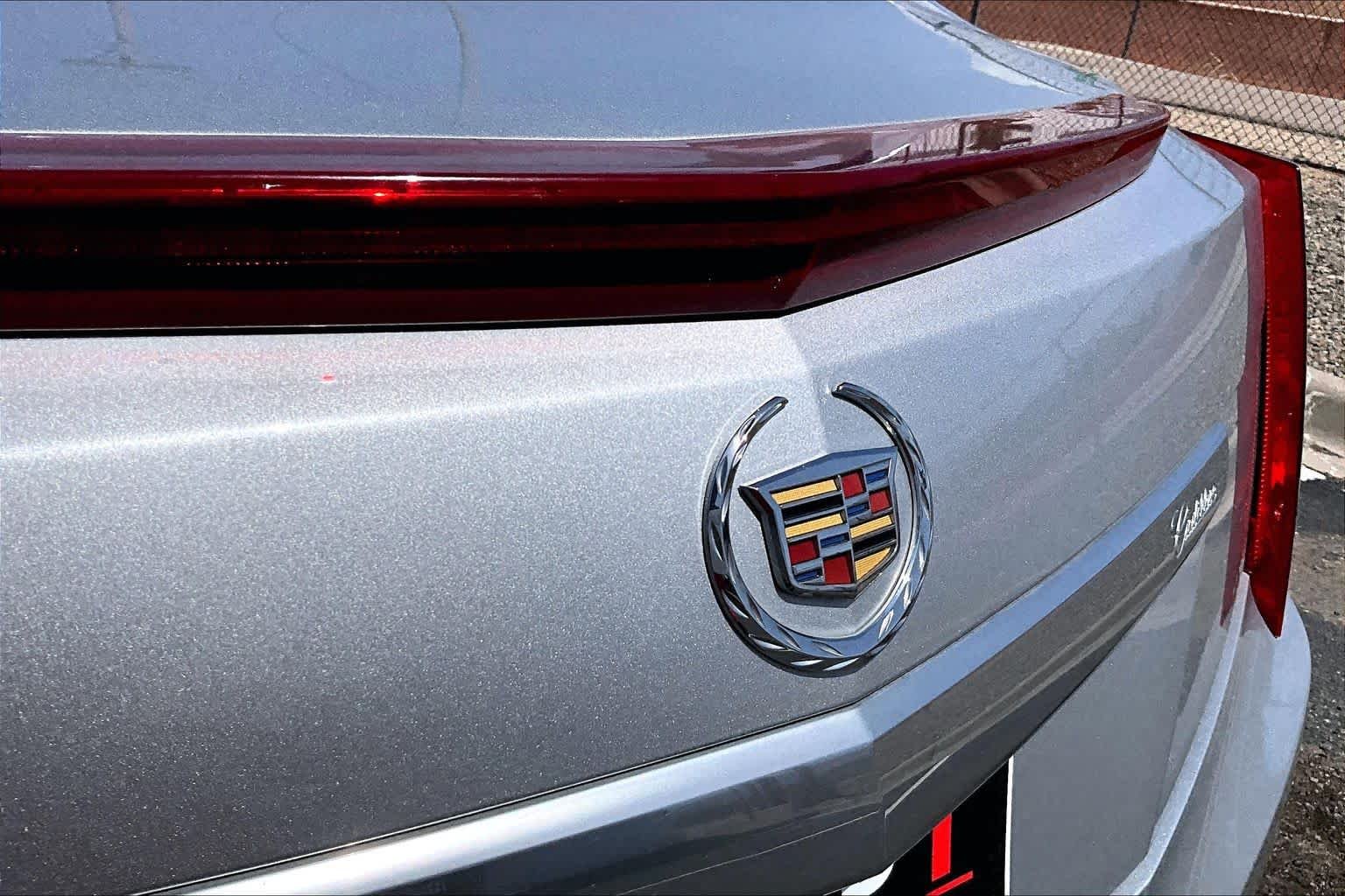 Used 2013 Radiant Silver Metallic Cadillac Premium image 28