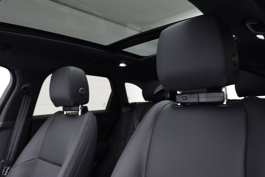 New 2026 Fuji White LAND ROVER S image 14