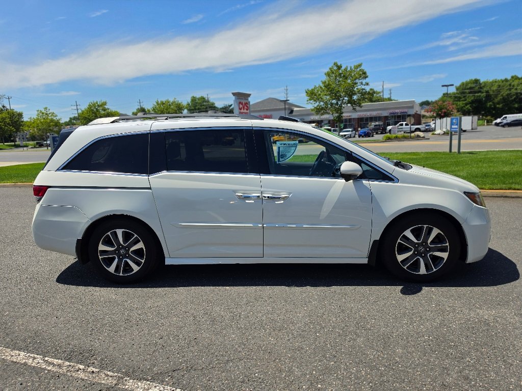 Used 2016 White Diamond Pearl Honda Touring Elite image 24