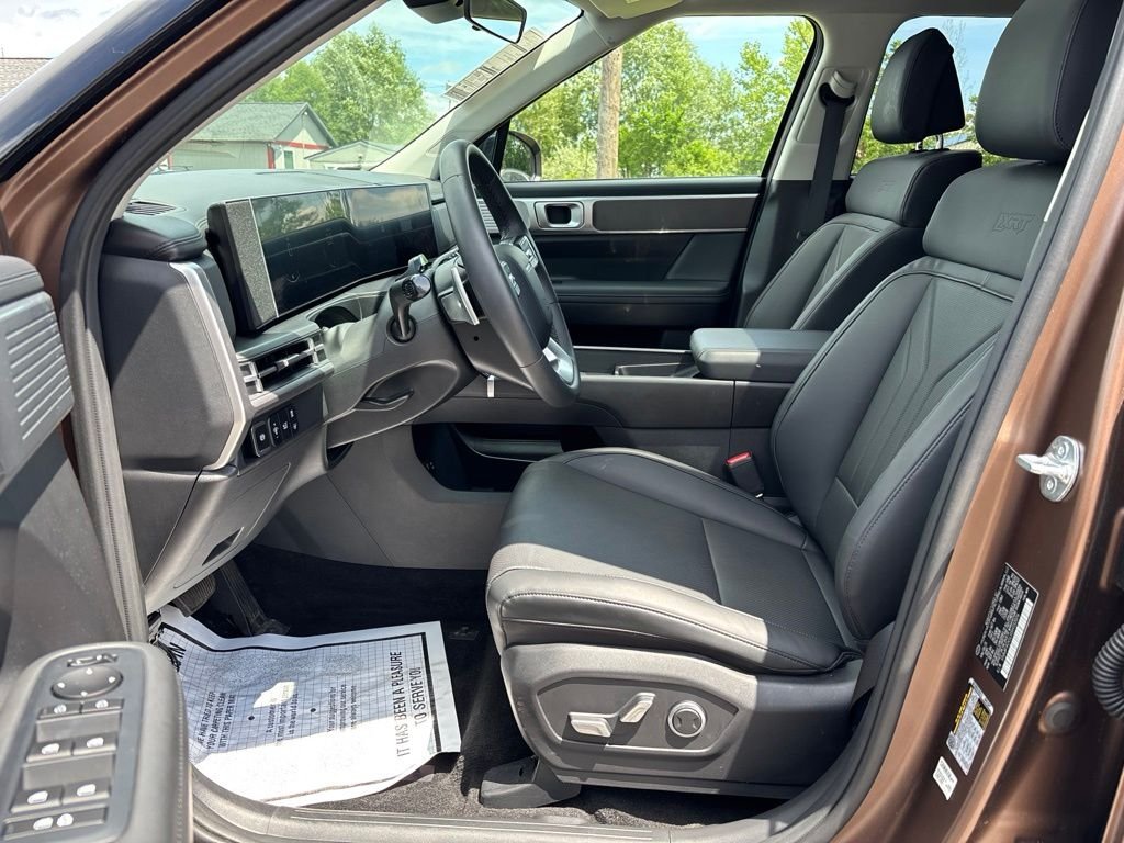 2025 Hyundai Santa Fe XRT - Photo 16