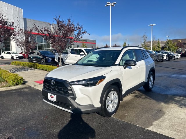 2026 Toyota Corolla Cross LE