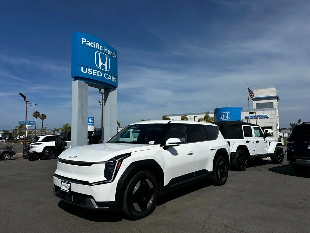 Used 2024 Kia Ev9 Light L/R with VIN KNDAB5S15R6044068 for sale in San Diego, CA