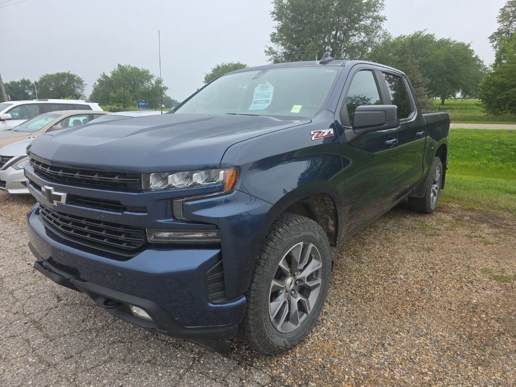Used 2021 Blue Chevrolet RST image 3