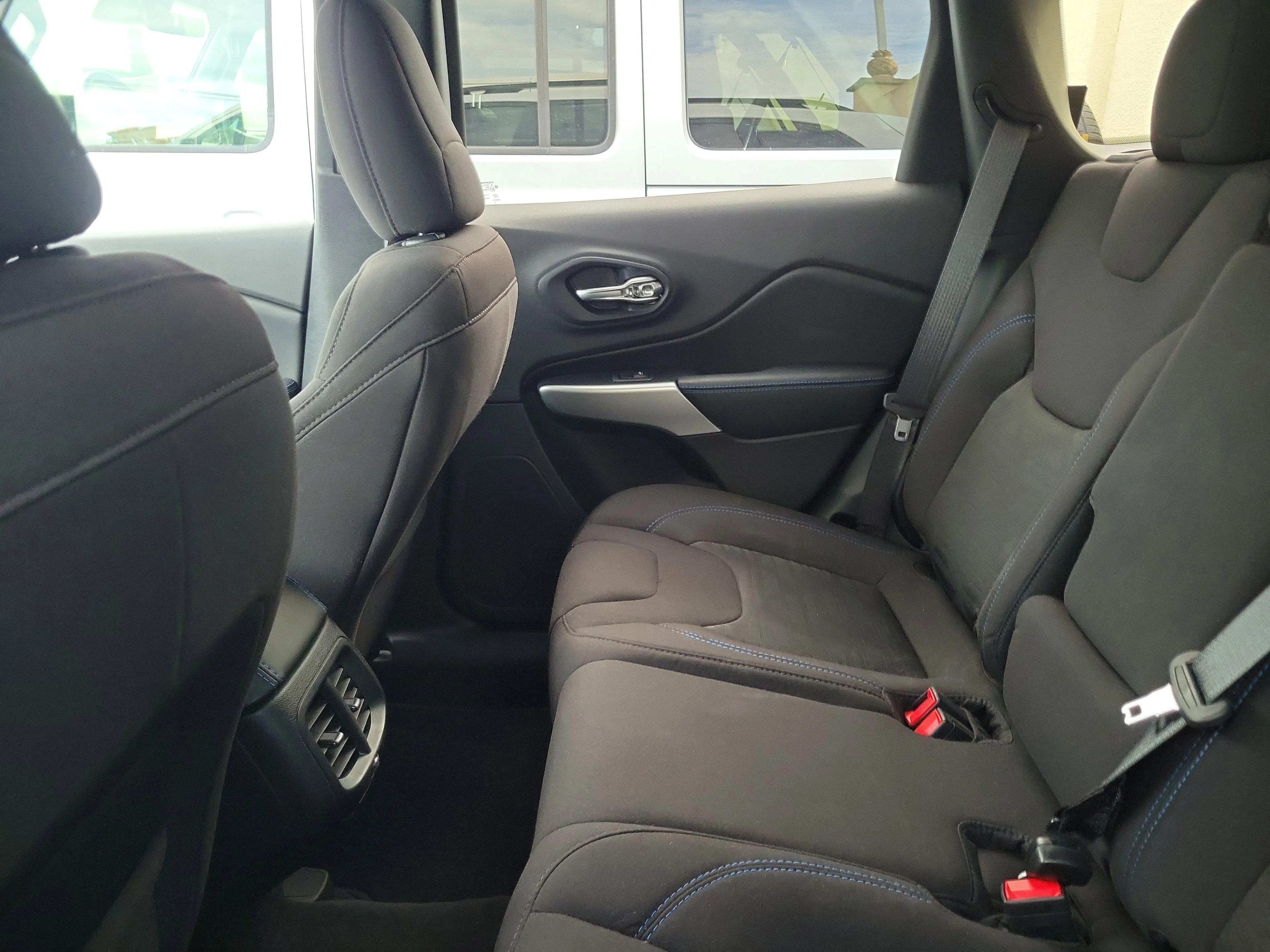 Used 2019 Bright White Clearcoat Jeep Upland image 8