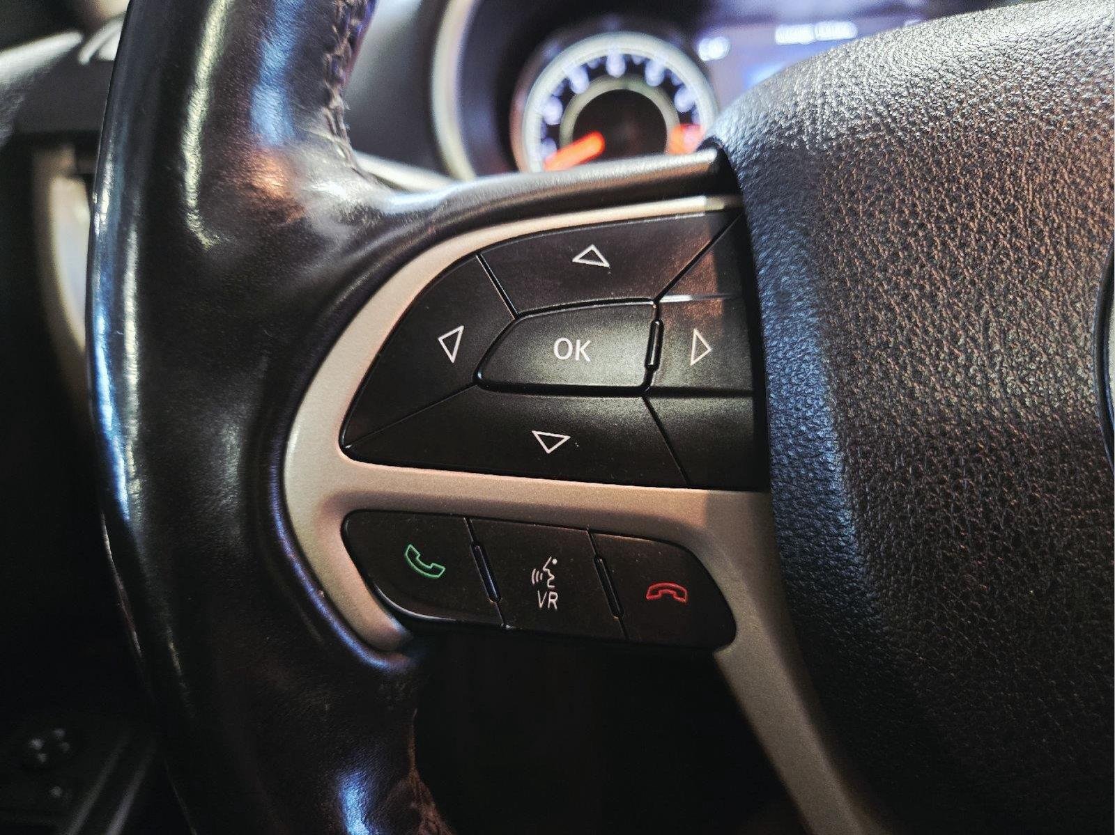 Used 2014 Brilliant Black Crystal Pearlcoat Jeep Limited image 28