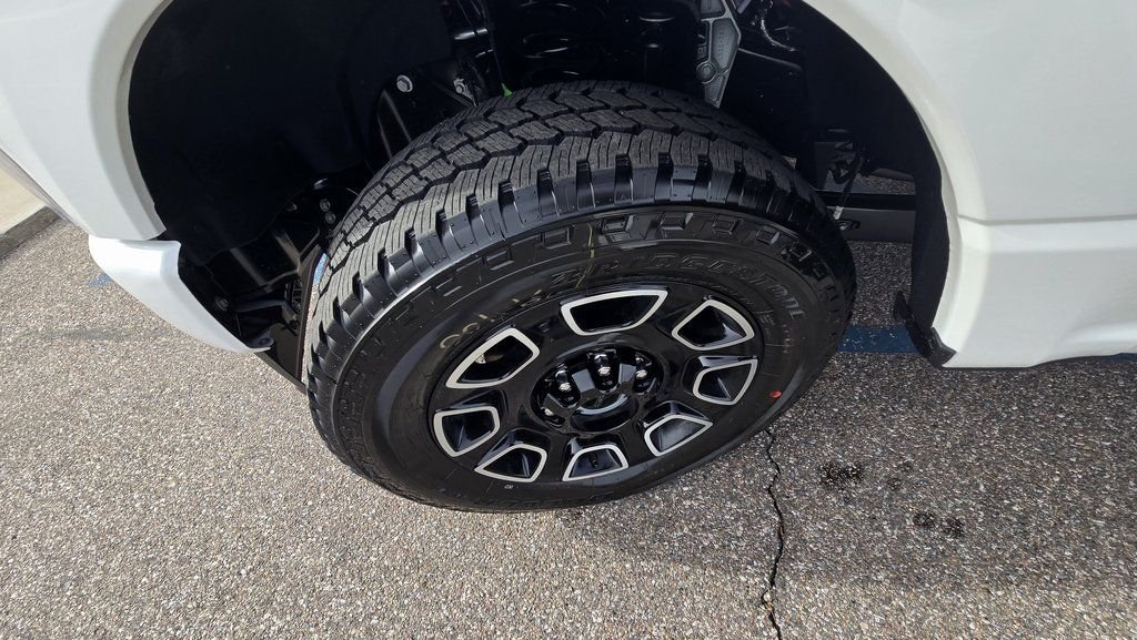 2026 Ford F-250 Super Duty Platinum - Photo 12