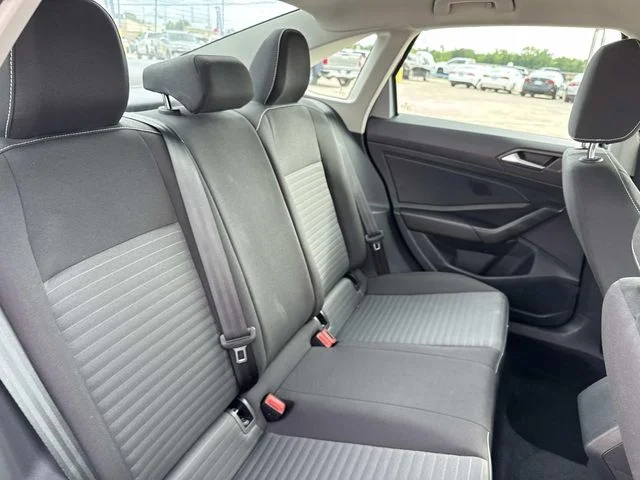 Used 2025 Silver Volkswagen 1.5T S image 21