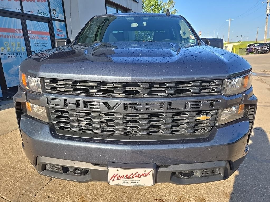 Used 2021 Gray Chevrolet Custom image 13