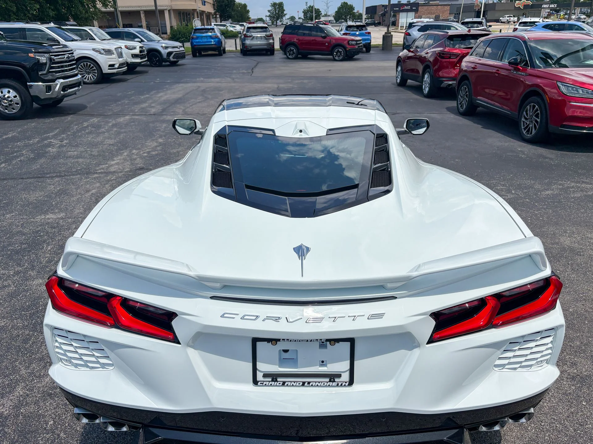 Used 2024 White Chevrolet Stingray image 19