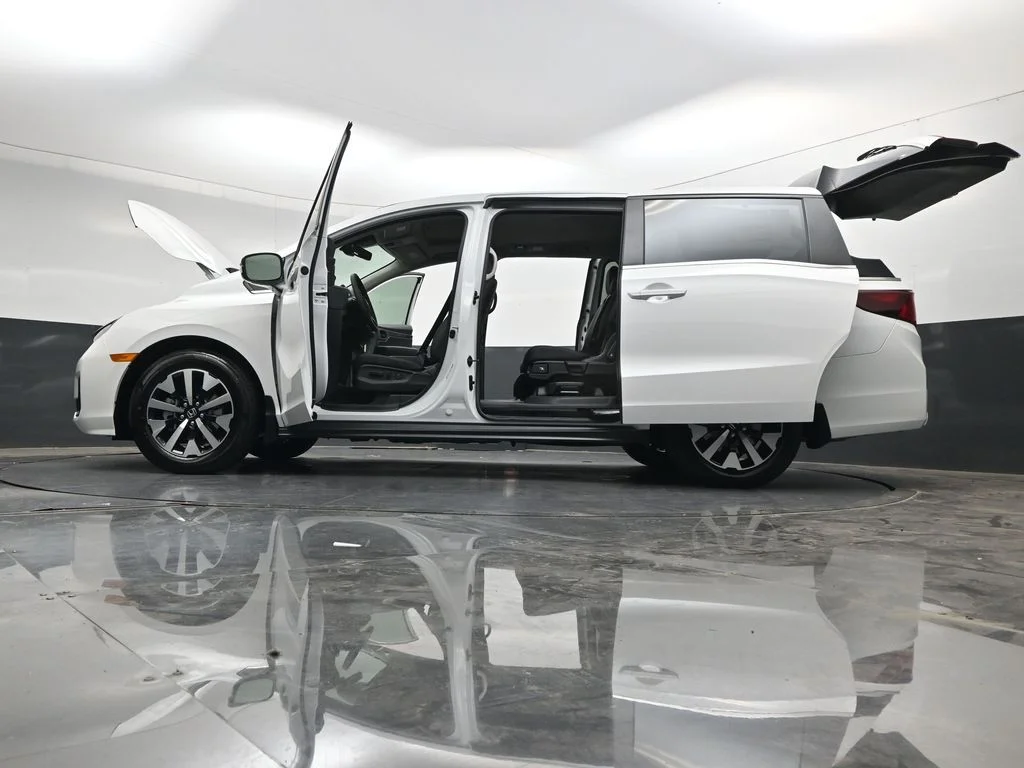 New 2026 Platinum White Pearl Honda EX-L image 40