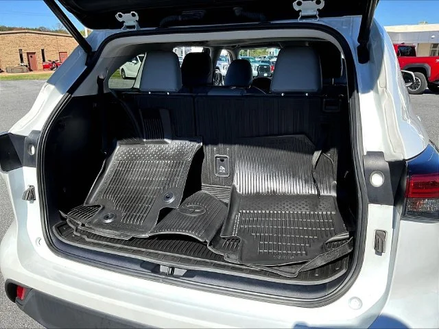 Used 2022 Beige Toyota Bronze Edition image 26